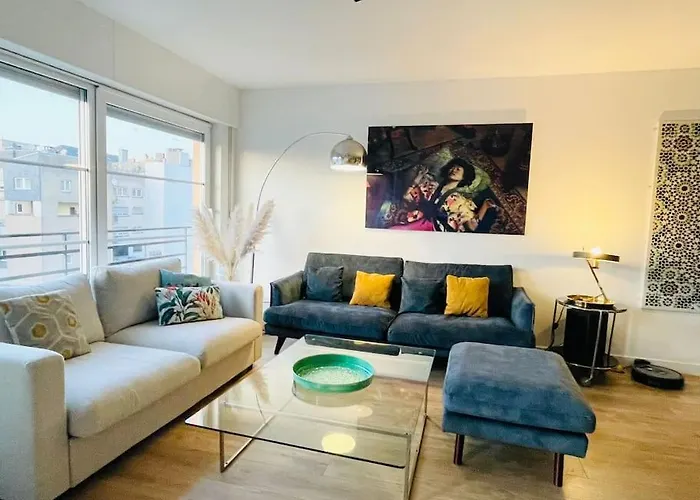 Spacious 2Bedrooms Flat W Terrace&Parking